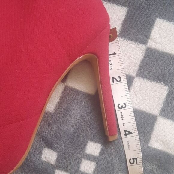 Aldo Red Pull On Sock 4 Inch Heel Booties Size 6.5 - Picture 4 of 9